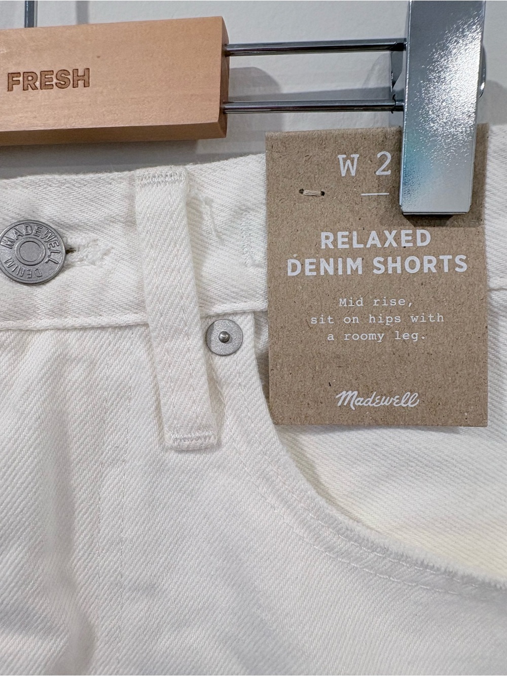 NWT Madewell Relaxed Denim Shorts | White | Mid Rise | Size 26 - Picture 4 of 9